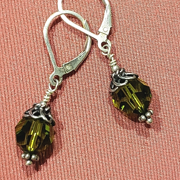 Green bead pendant necklace - Picture 3 of 3